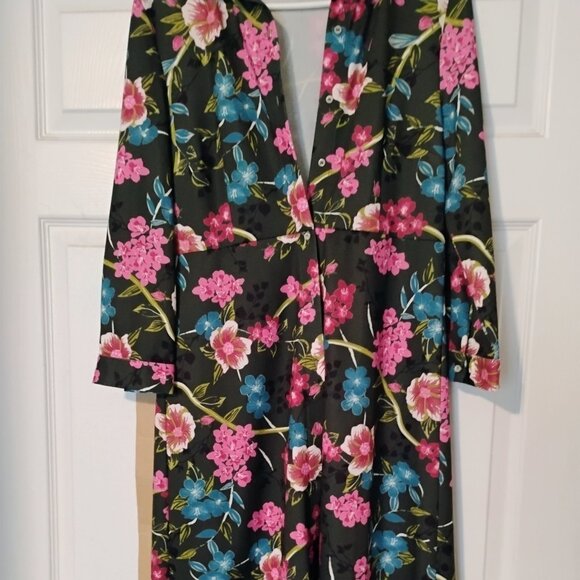 - Vintage Button Down Floral Dress - Picture 3 of 4